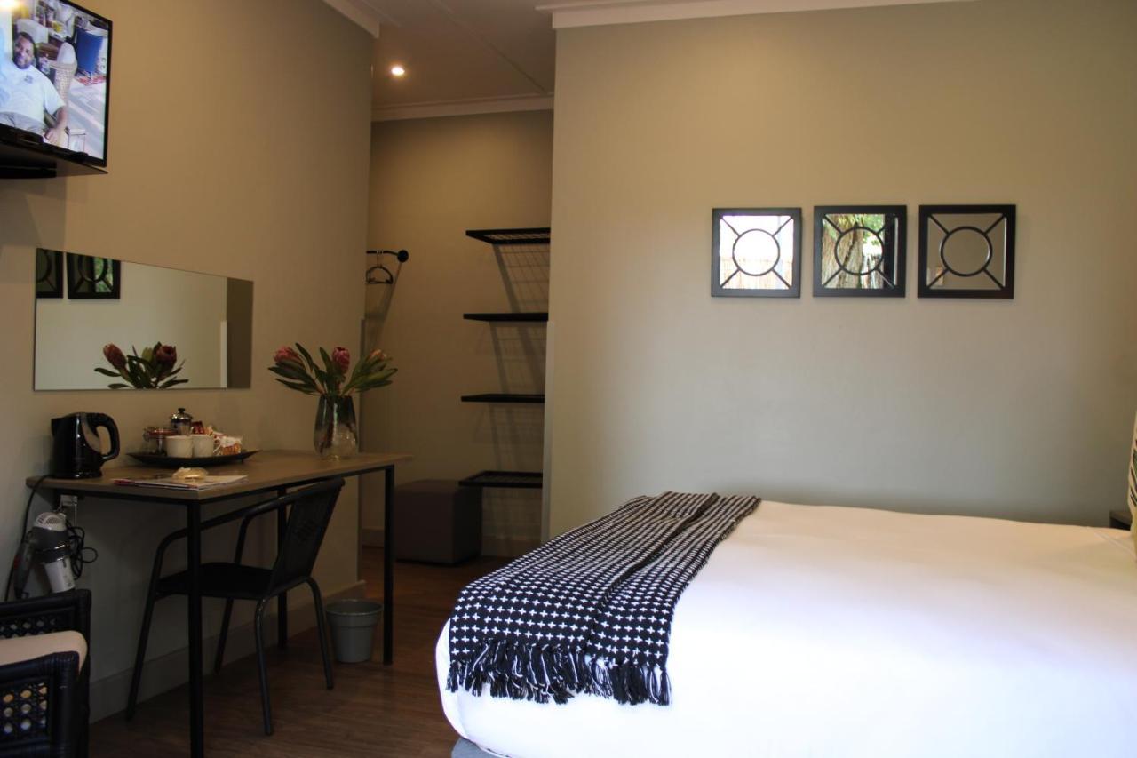 Pepper Tree Venue & Guesthouse ブルームフォンテーン エクステリア 写真